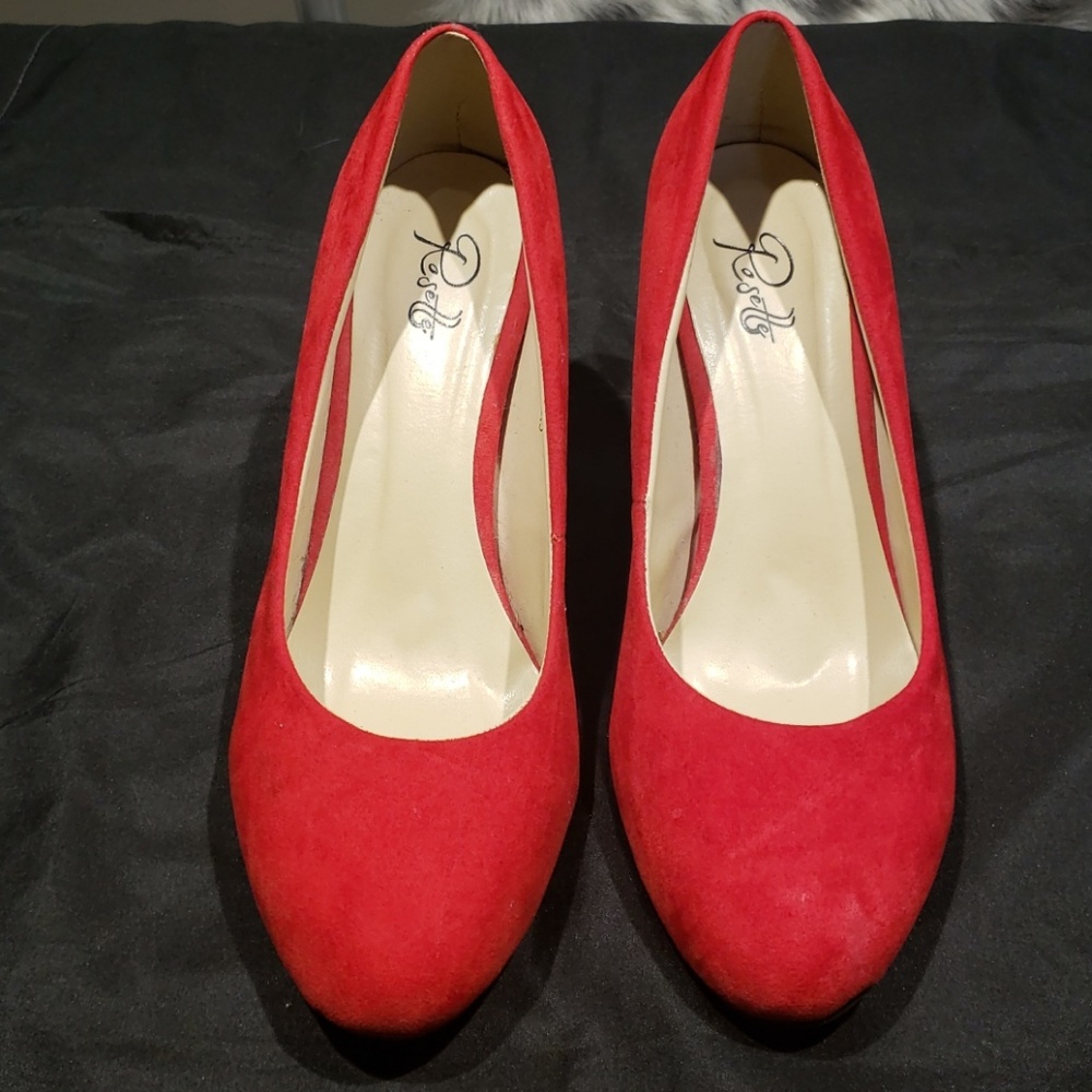 NWOT Red Pumps with Gold Glitter Heels